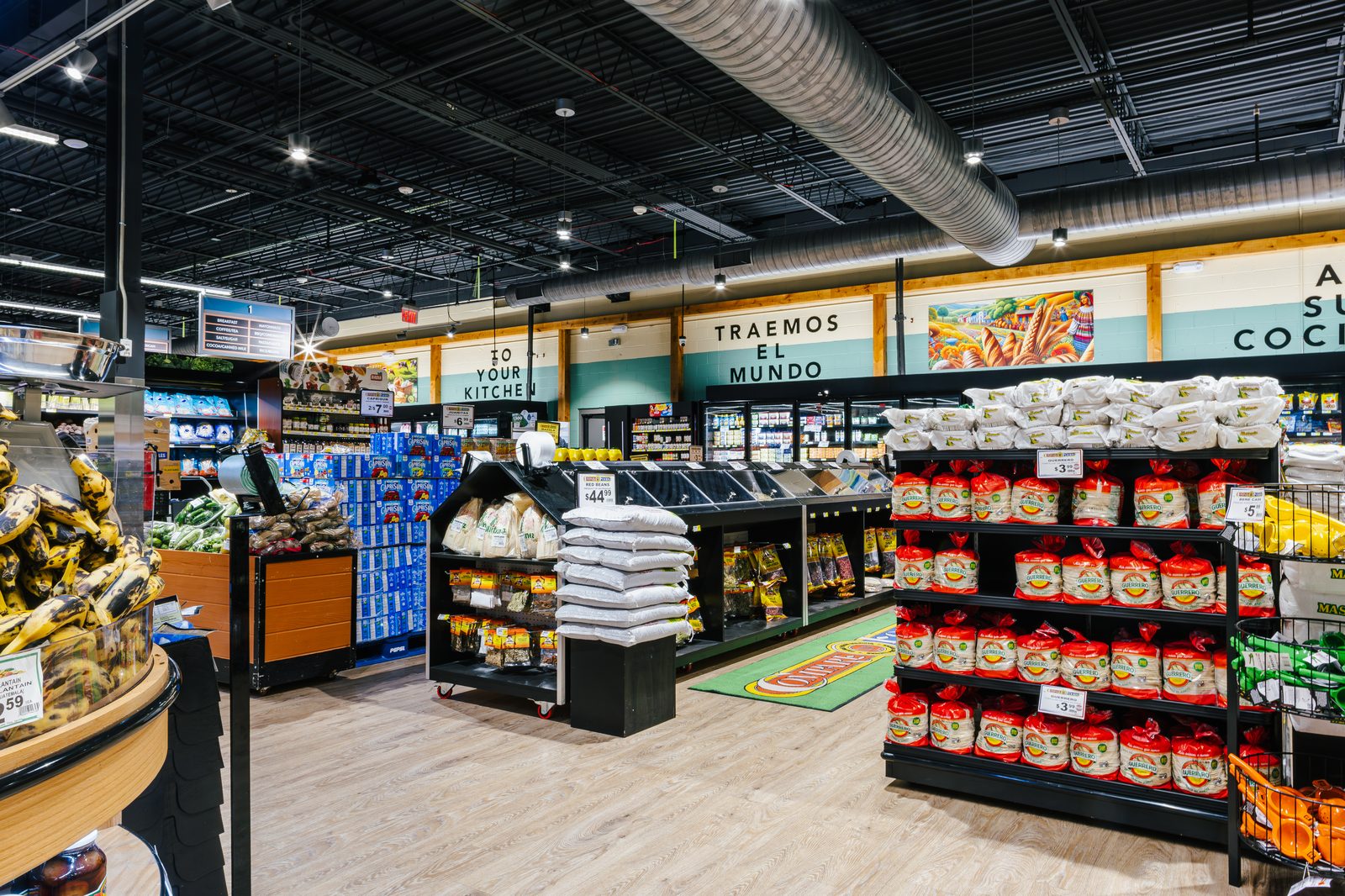 Fotografía comercial en Charlotte, NC por Carlos Soto — contenido de marca y producto