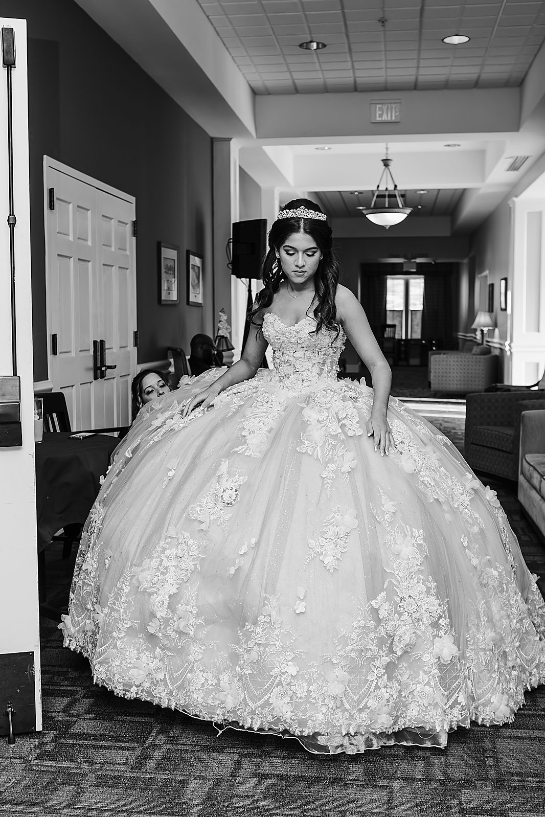 Fotografía de quinceañeras en Charlotte, NC por Carlos Soto — retratos de quinceañera dirigidos y cobertura del evento