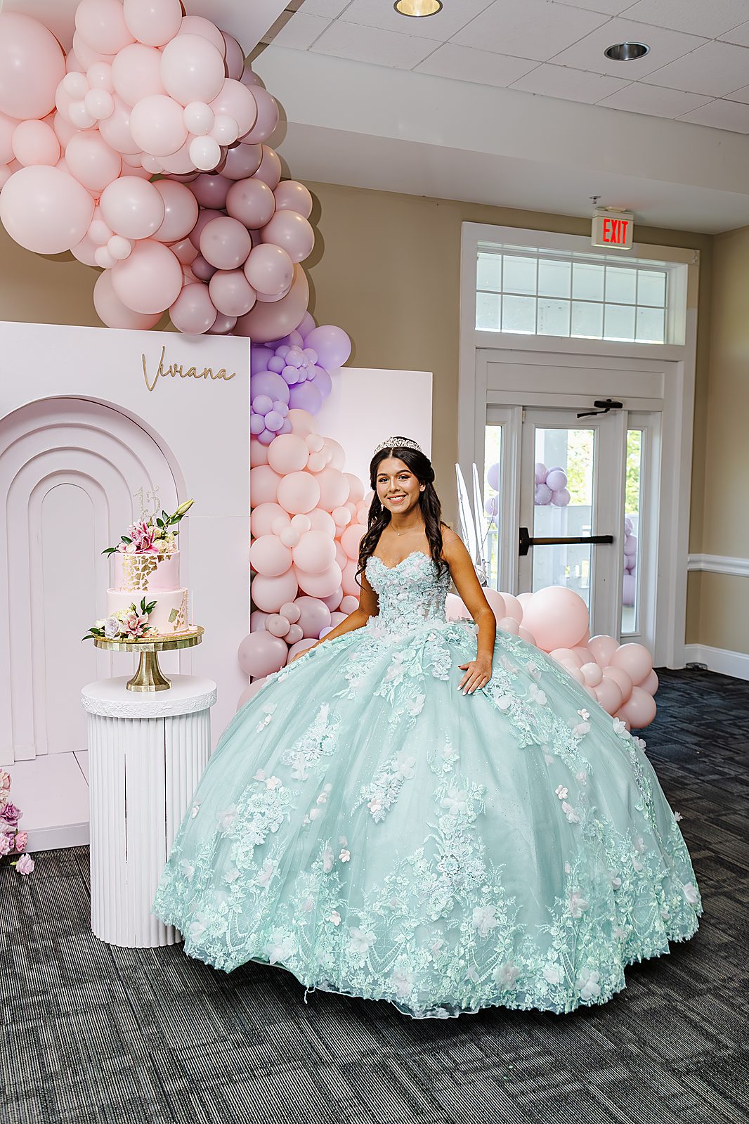 Fotografía de quinceañeras en Charlotte, NC por Carlos Soto — retratos de quinceañera dirigidos y cobertura del evento